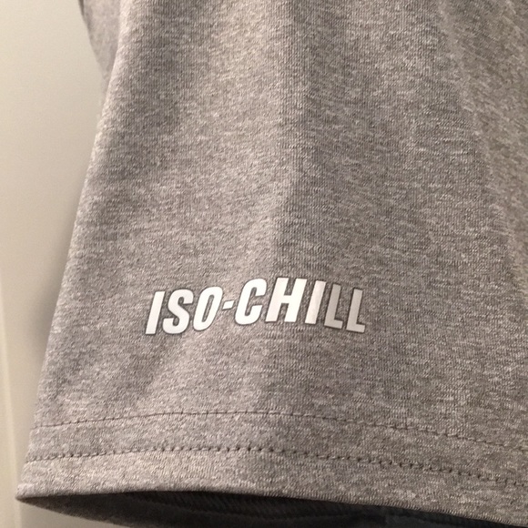 Under Armour Iso-chill tee size xs - Picture 7 of 12